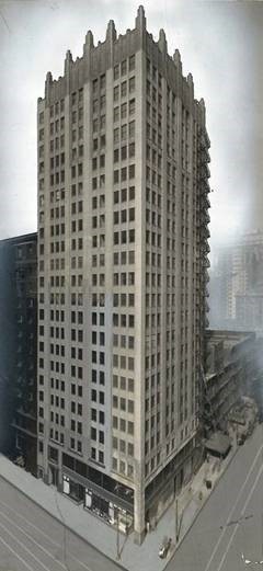 22-story Art Deco building at 100 W. Monroe St - Chicago Interior Design